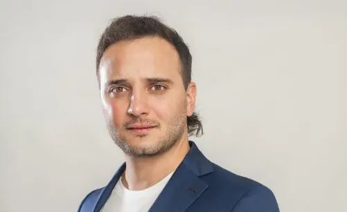 Presentan en Salta un proyecto para restringir redes sociales a menores de 15 años