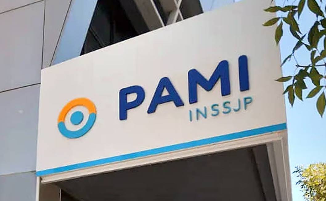 Investigan una millonaria red de fraude en prácticas oftalmológicas del PAMI