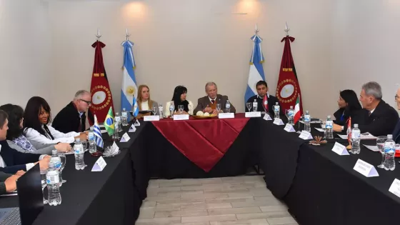 Registro Civil y cuerpo consular fortalecen la cooperación para agilizar trámites de ciudadanos