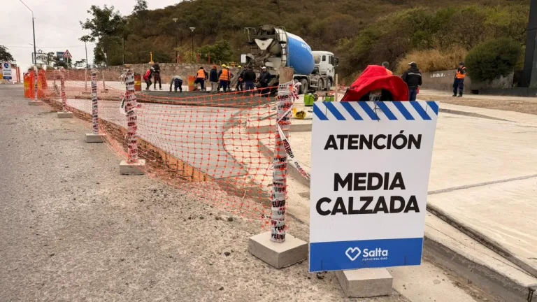 Realizan nuevas obras en el acceso al cerro San Bernardo